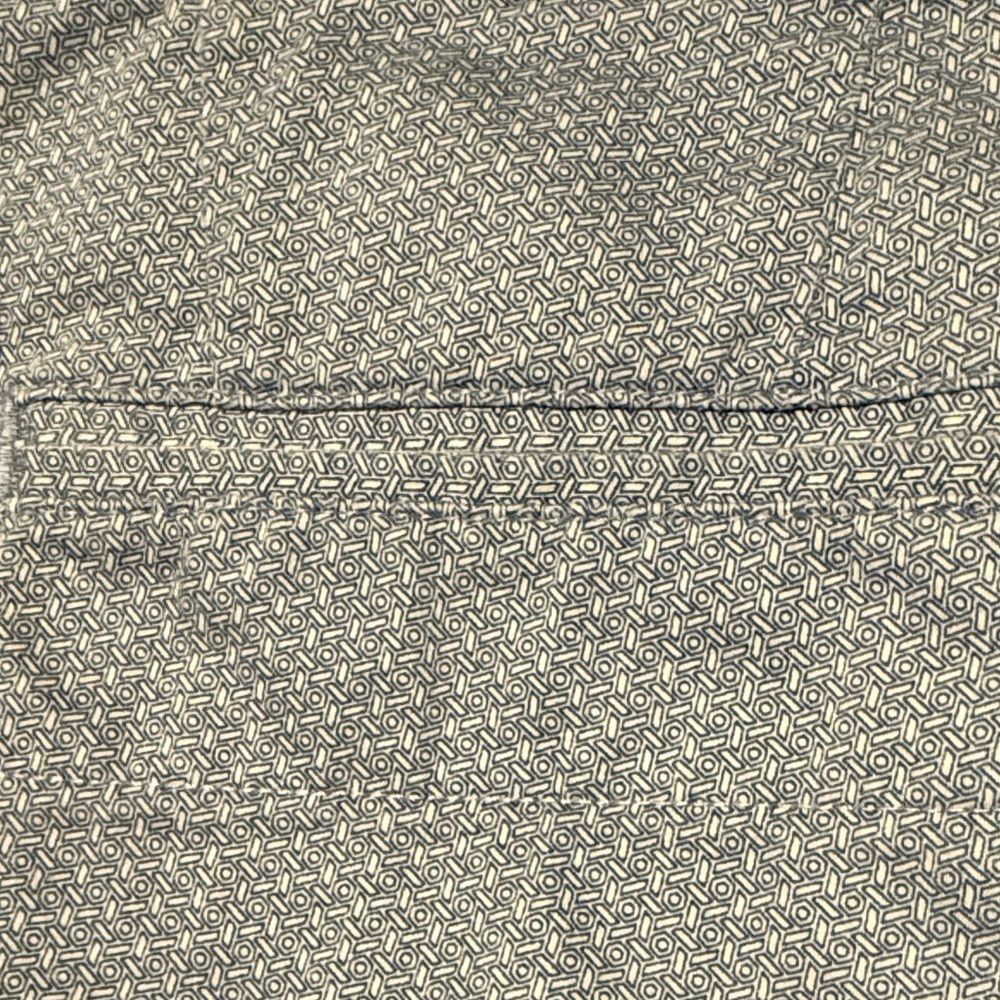 Calvin Klein Men's Patterned Blue Shorts - Picture 7 of 7